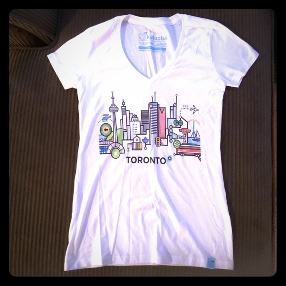 TORONTO NWOT Ladies T-shirt. Sz Small - Picture 1 of 3